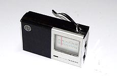 SANYO MODEL 7C-R30 AM RADIO