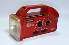 INTEERNATIONAL FLASH LIGHT RADIO