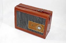 PHILCO MODEL T802-124 AM RADIO