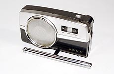 SONY MODEL TR-725 BC/SW 2BAND RADIO